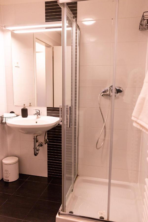 Apartment Ema Koper Buitenkant foto